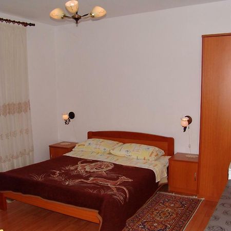 Hotel Sobe Bozica Krk Town Exterior foto