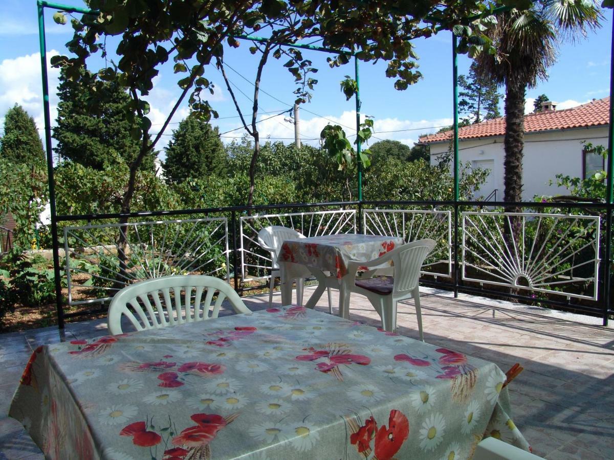 Hotel Sobe Bozica Krk Town Exterior foto