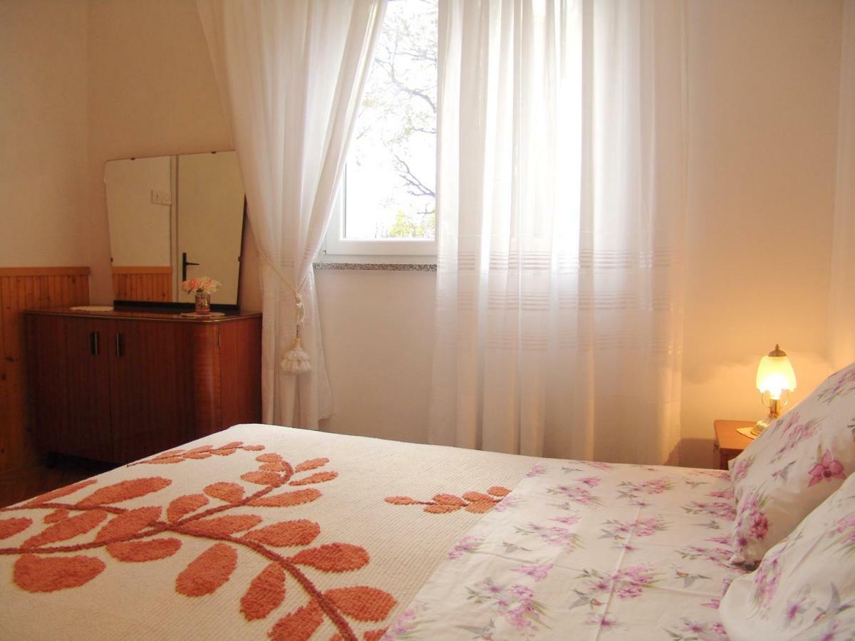 Hotel Sobe Bozica Krk Town Exterior foto